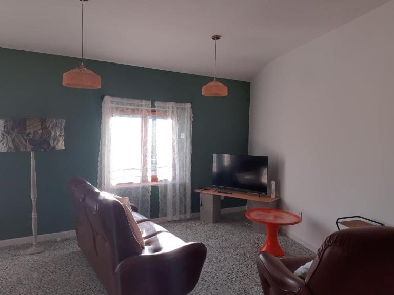 Apartamento Les Verveines Saint-Martin-dʼArdèche Exterior foto